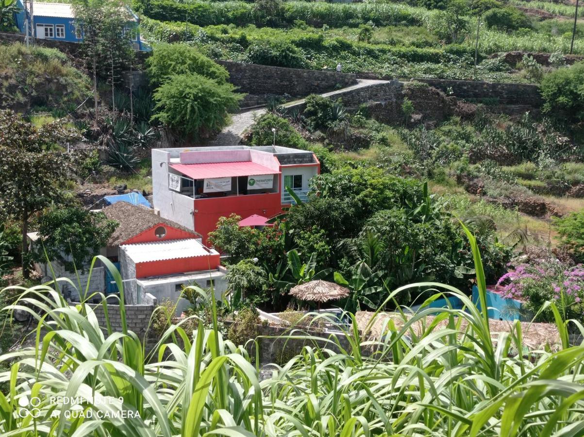Recanto D'Nha Fana Porto Novo 外观 照片